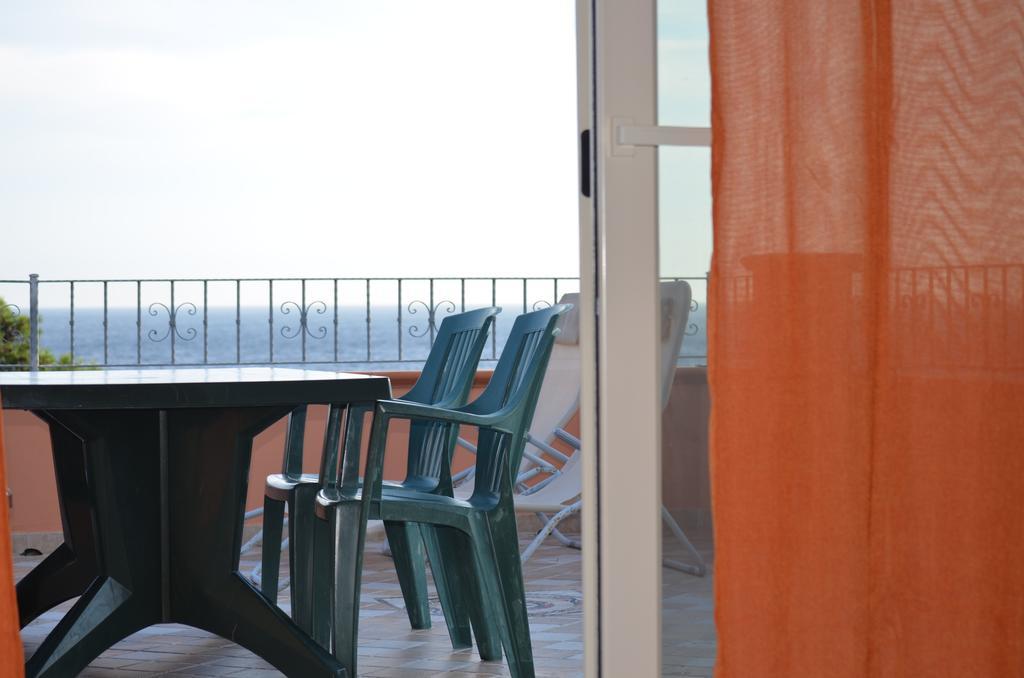 Вілла Terrazza Sul Golfo Degli Angeli Капітана Екстер'єр фото