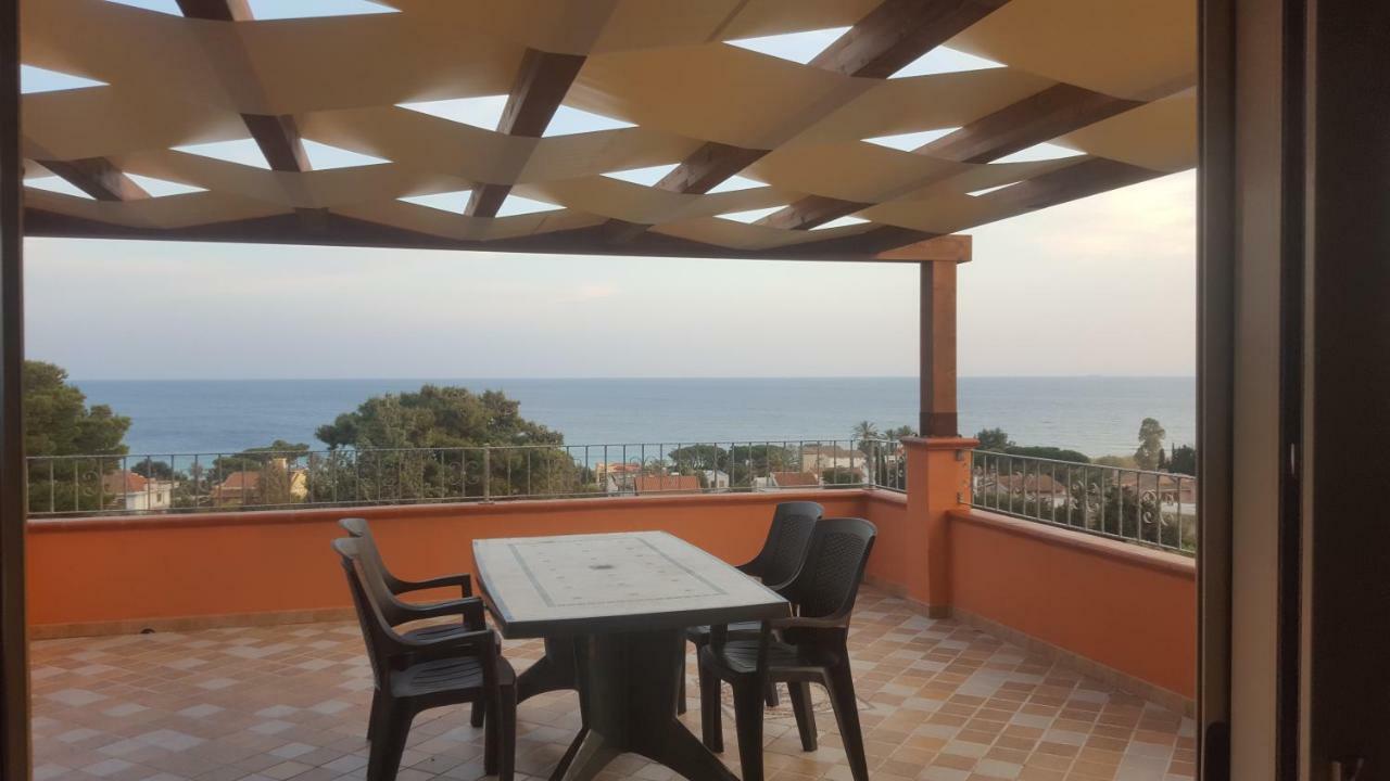 Вілла Terrazza Sul Golfo Degli Angeli Капітана Екстер'єр фото