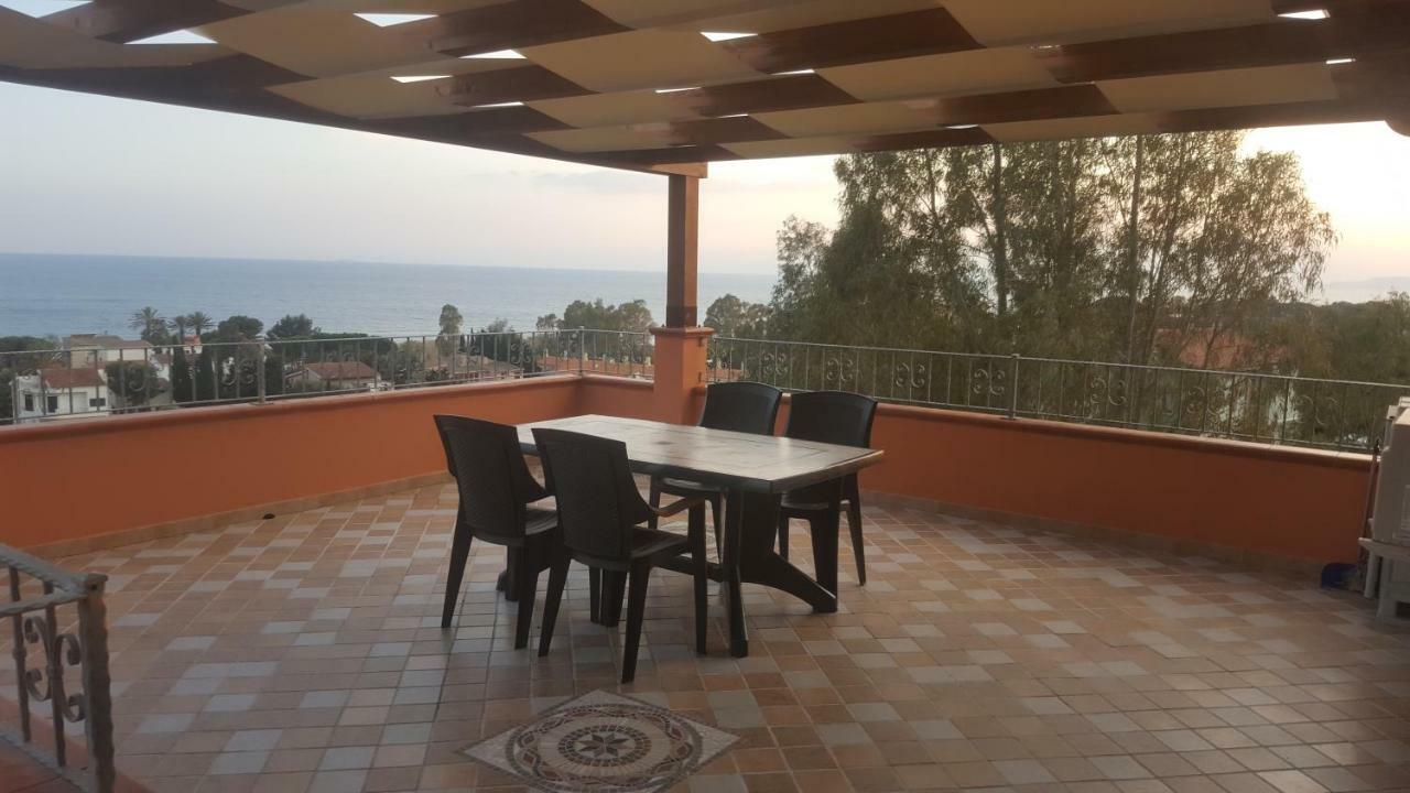 Вілла Terrazza Sul Golfo Degli Angeli Капітана Екстер'єр фото