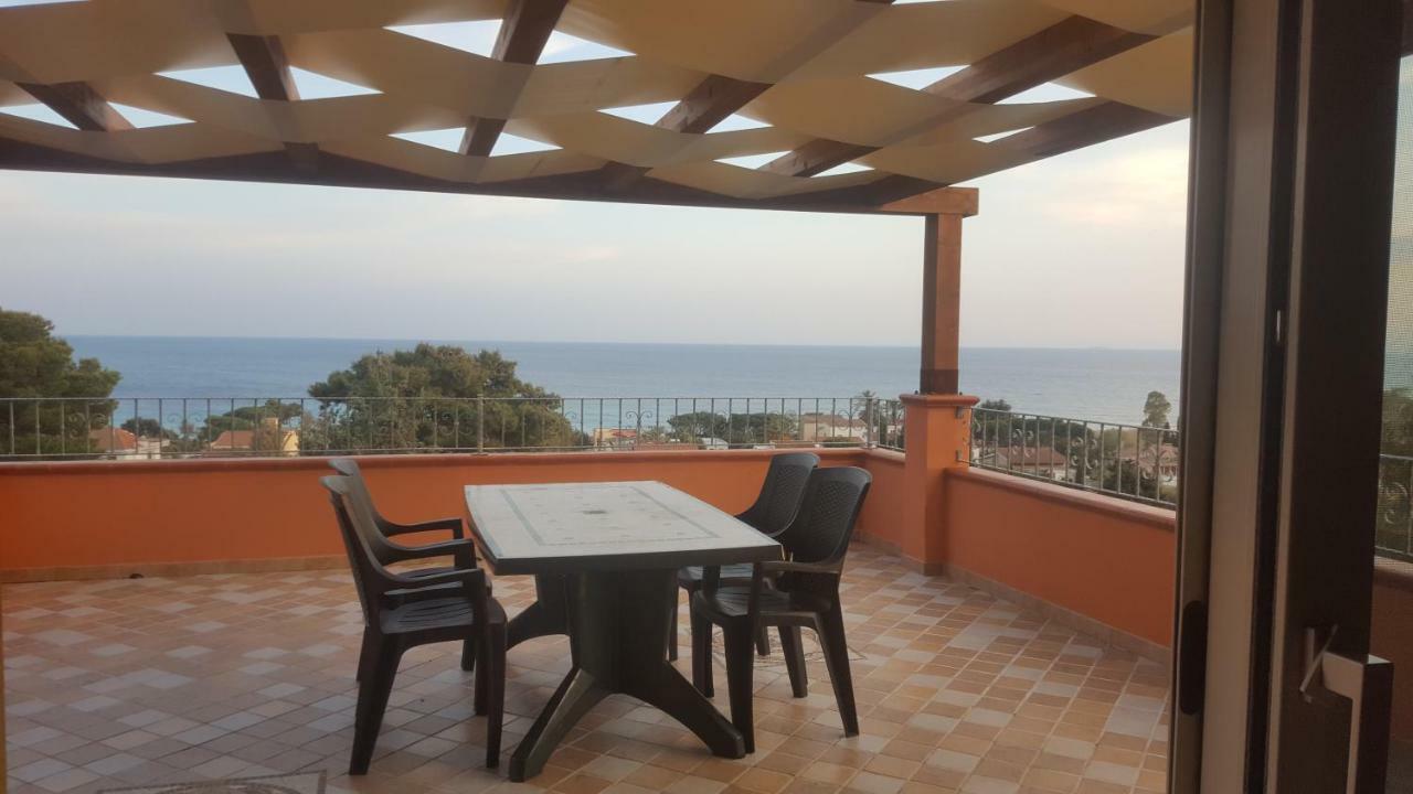Вілла Terrazza Sul Golfo Degli Angeli Капітана Екстер'єр фото
